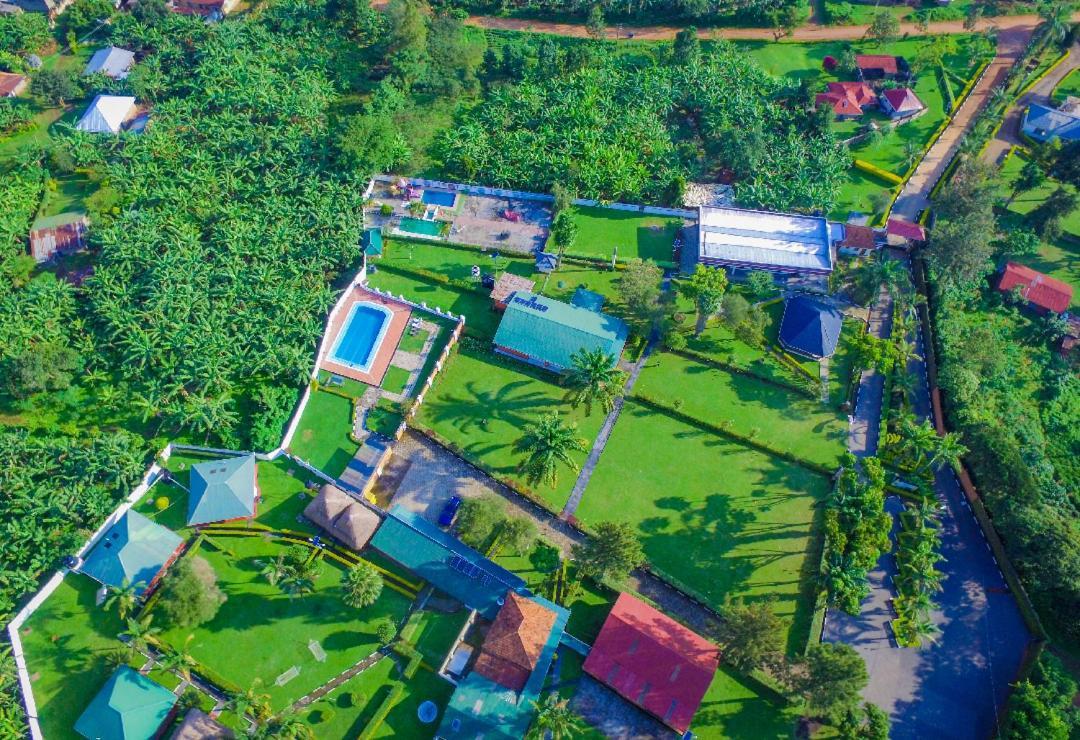 Ataco Country Resort Fort Portal Exterior foto